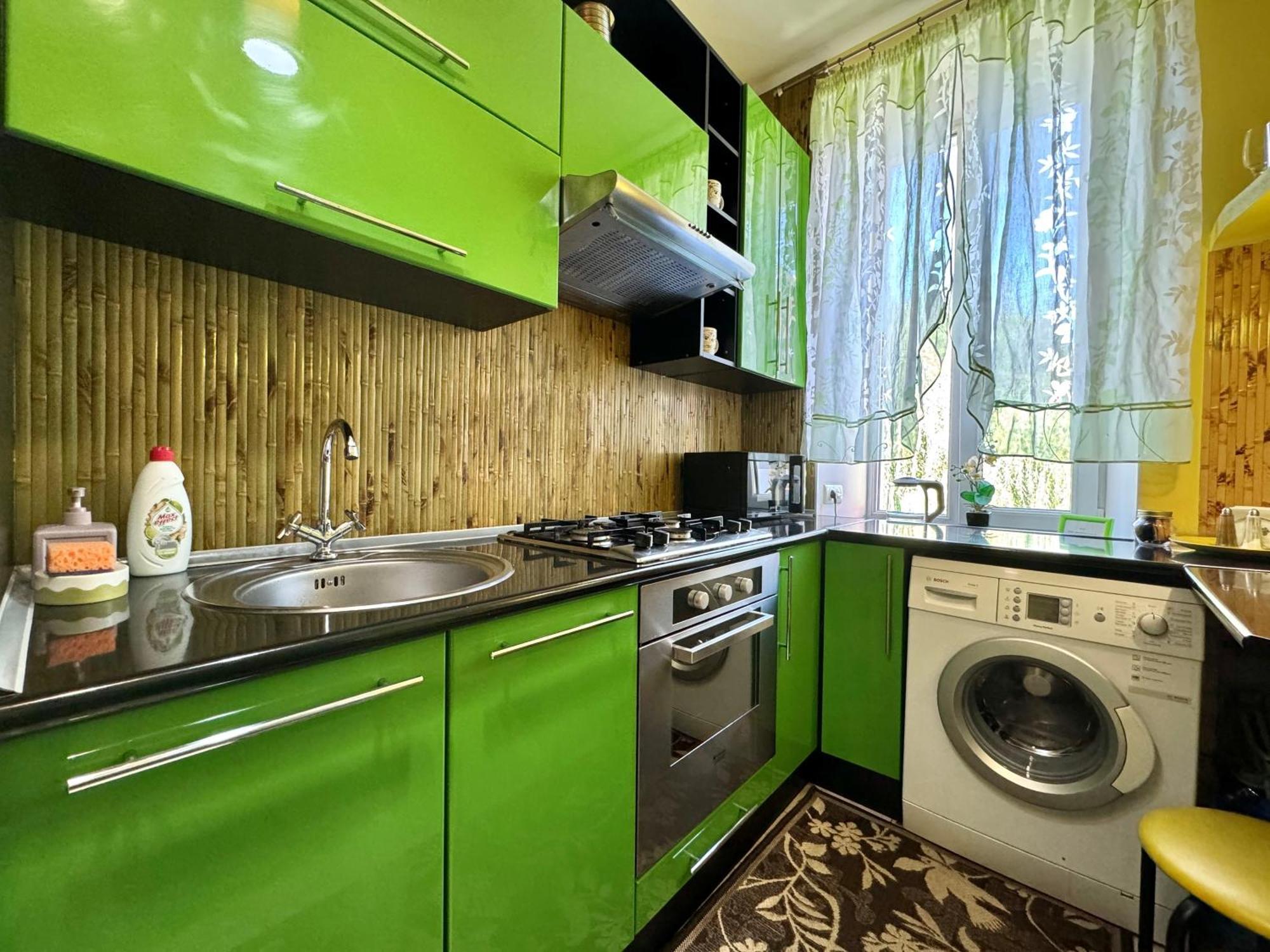 شقة Apartpoltava, однокімнатні з кутовою ванною, біля краєзнавчого музею, арт кафе кавун بولتافا